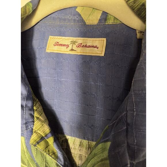 Tommy Bahama Hawaiian Shirt Mens M 100% Silk Blue Floral Palm Leaves Casual - Picture 2 of 8